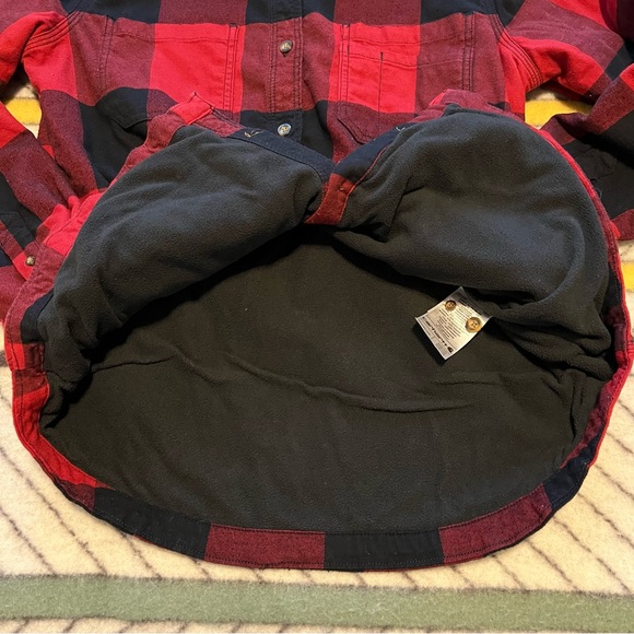 Carhartt women’s fleece lined flannel button down shirt - Picture 12 of 16